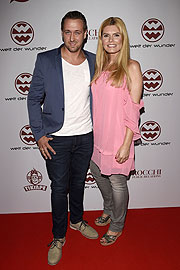 Ludwig Lehner ( Ryan Gosling Double), Anna Voght 1. Welt der Wunder TV Party im Freiheiz in München am 06.07.2017 Agency People Image (c.) Michael Tinnefeld